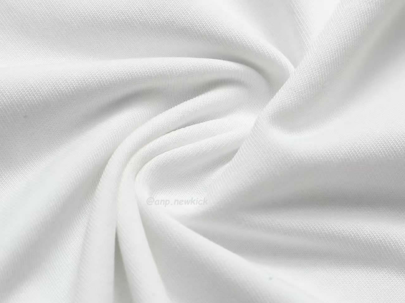 Burberry Equestrian Knight Detail Cotton T Shirt (3) - www.newkick.org